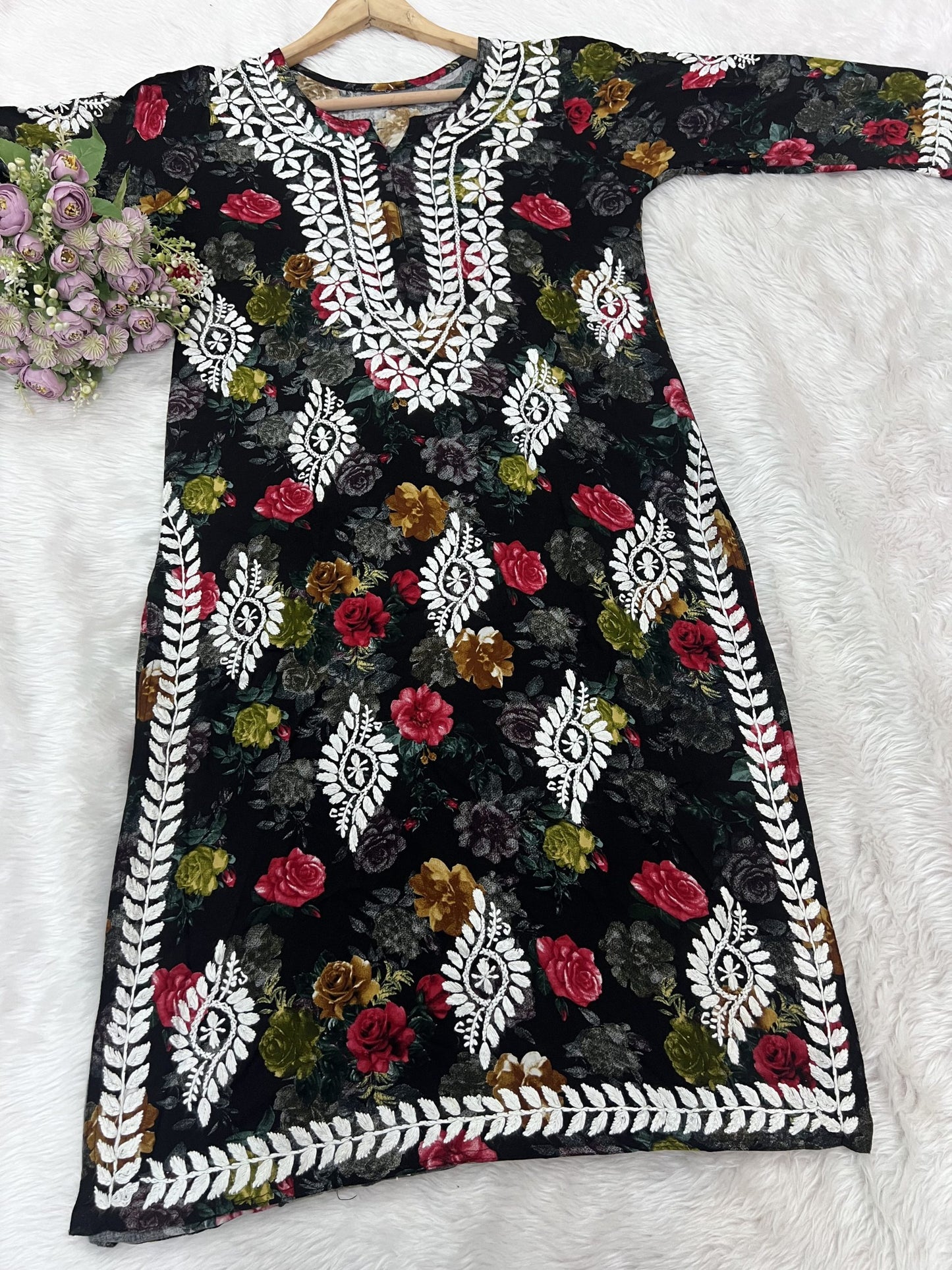 Hand Embroidered Lucknowi Chikankari Floral Kurti